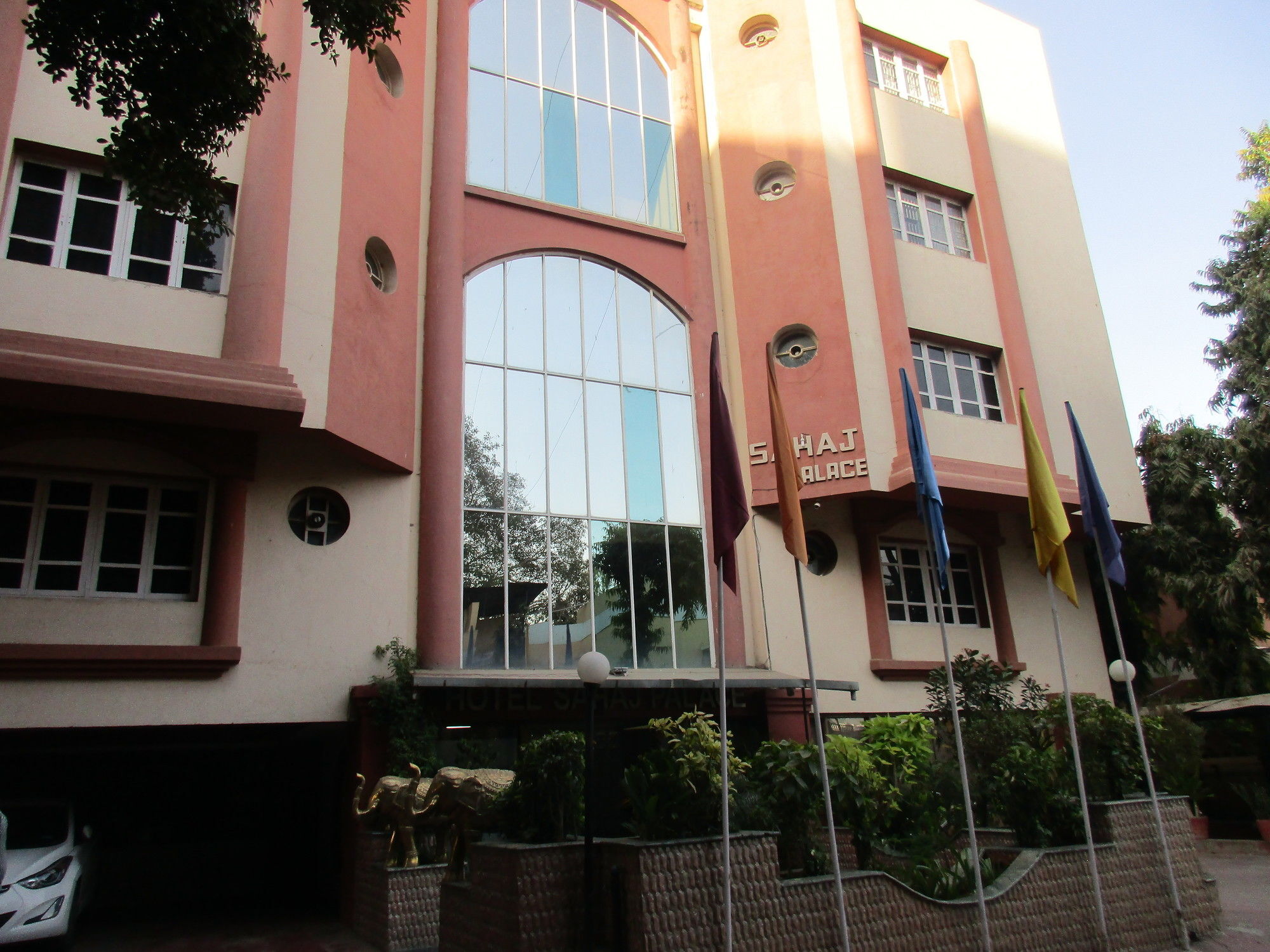 Hotel Sahaj Palace Ahmedabad Exterior foto